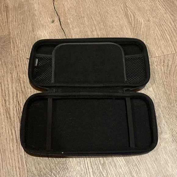 Nintendo Switch ZELDA CASE - Picture 2 of 2